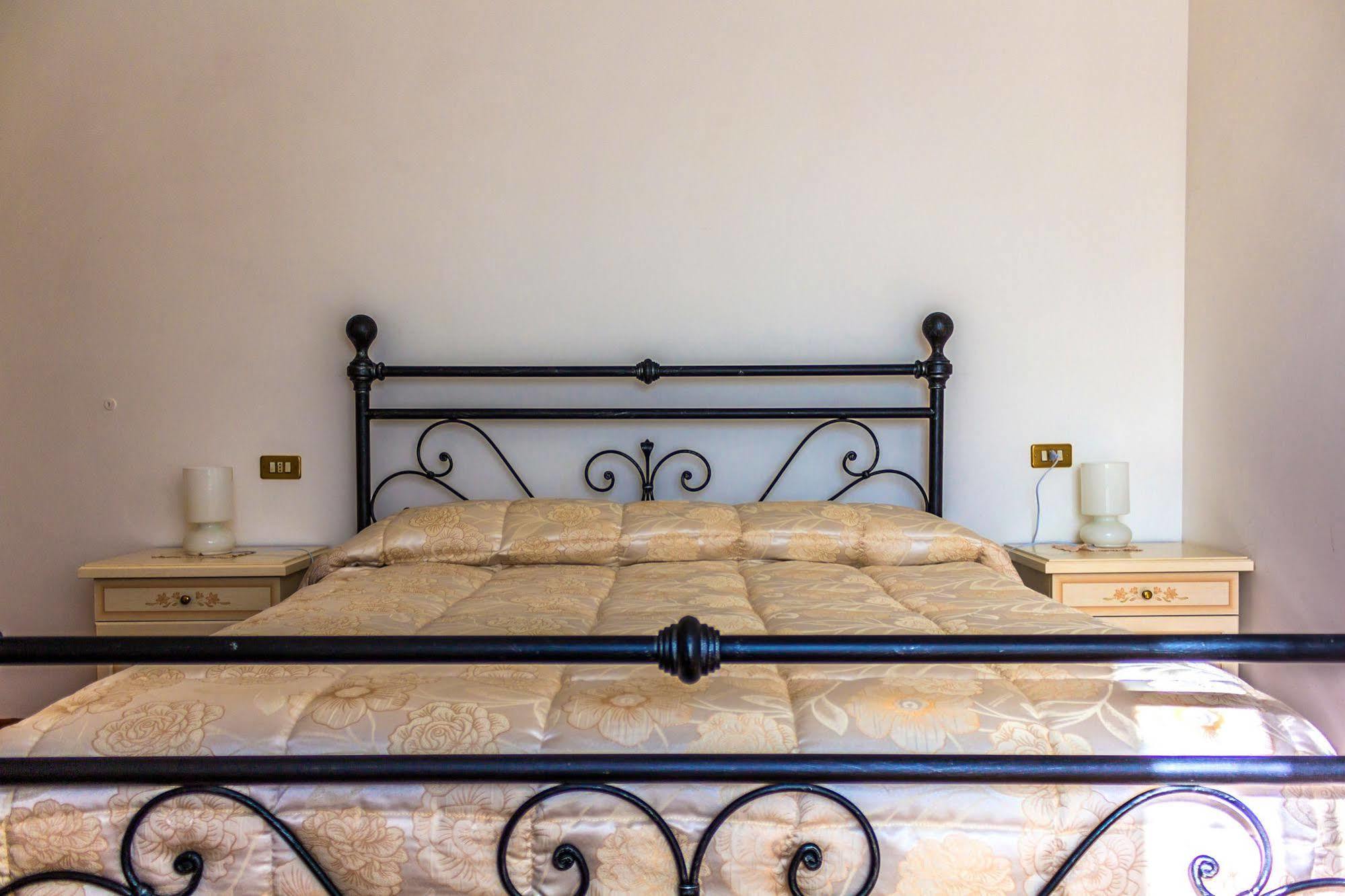 Le Monachette Bed & Breakfast Ascoli Piceno Exterior foto